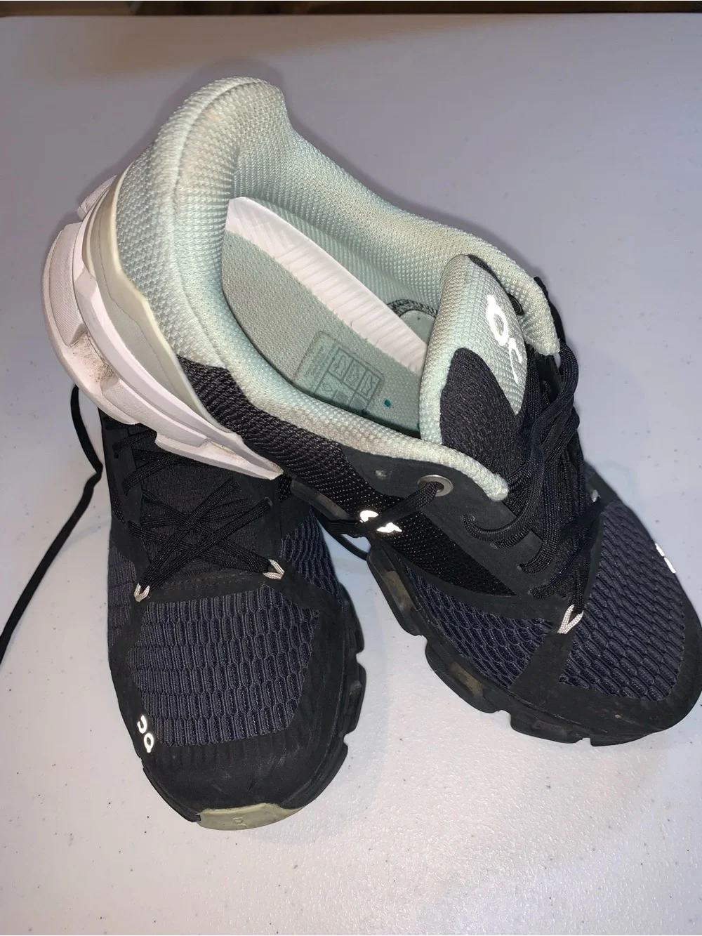 ON CLOUD Cloudflyer Running SHOES 8.5 Wide EUC